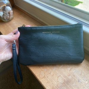 Adrienne vittadini black charging clutch